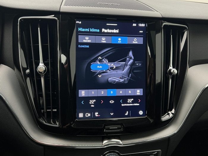 Volvo XC60 T6 AWD RECHARGE PLUS DARK AUT