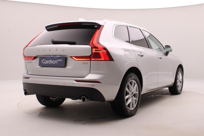 Volvo XC60 B4 MOMENTUM AUT CZ 2.0 Momentum