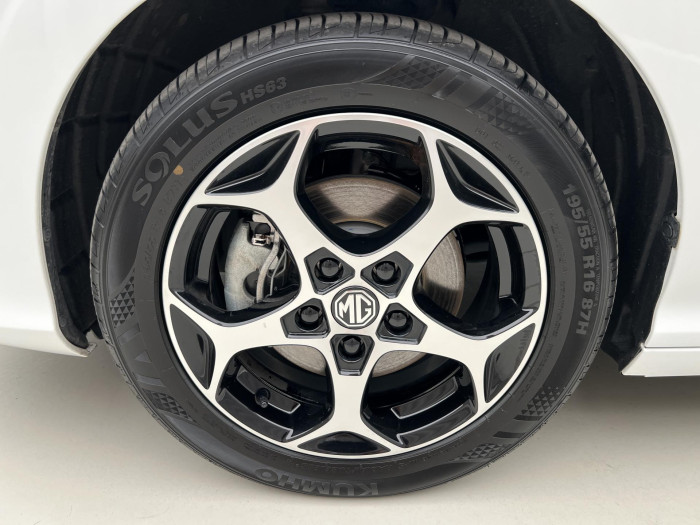 MG MG3 1.5 EMOTION Hybrid+ AUT CZ