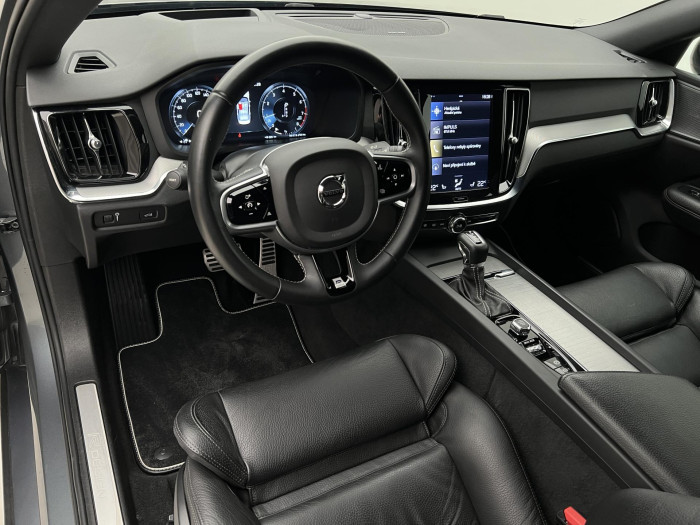 Volvo S60 T5 R-DESIGN POLESTAR AUT CZ