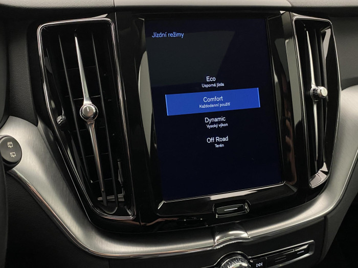 Volvo XC60 T4 MOMENTUM AUT 1.maj 2.0 Momentum