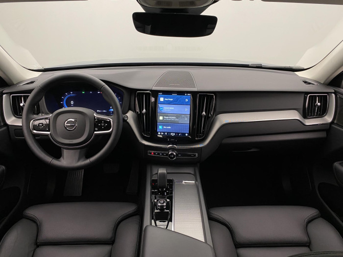 Volvo XC60 B4 AWD DARK PLUS AUT