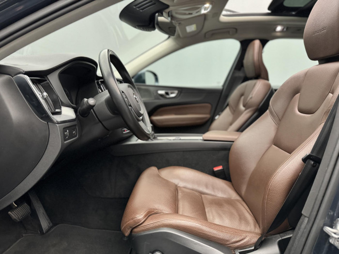 Volvo XC60 D5 AWD INSCRIPTION AUT CZ 2.0 d