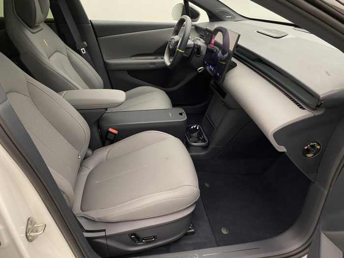 Lynk & Co 02 MORE EV