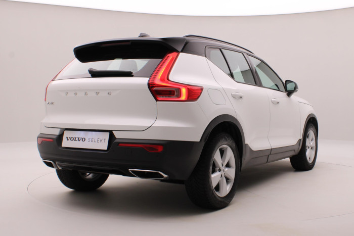 Volvo XC40 D4 AWD R-DESIGN AUT 2.0 d