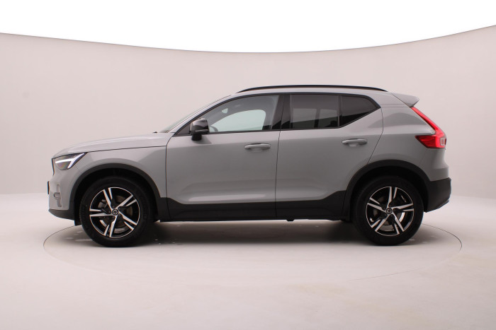 Volvo XC40 B3 DARK PLUS AUT CZ