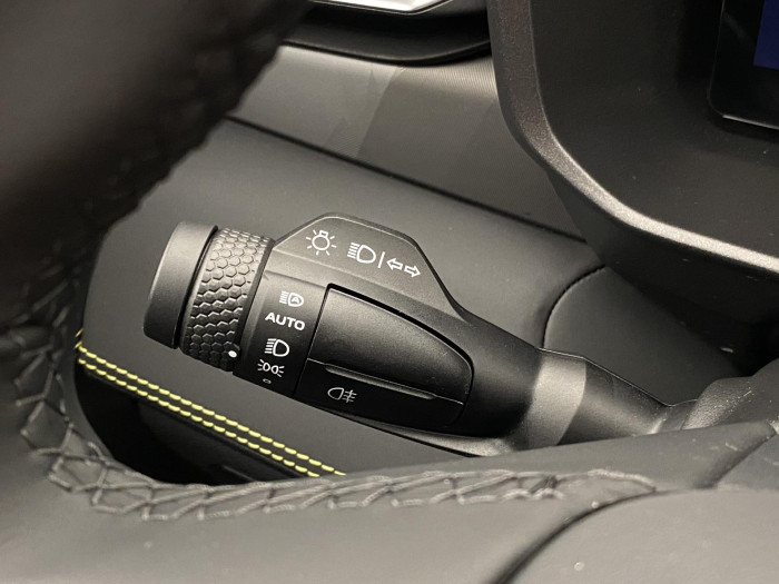 Lynk & Co 01 01 CORE PHEV