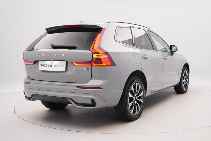 Volvo XC60 B4 AWD PLUS DARK AUT