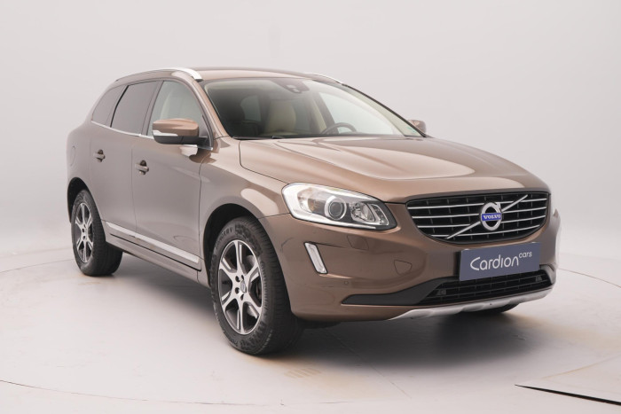 Volvo XC60 D4 AWD SUMMUM AUT REZERVACE 2.4 d Summum