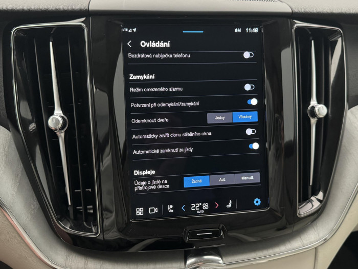 Volvo XC60 T6 AWD RECHARGE DARK 1.maj