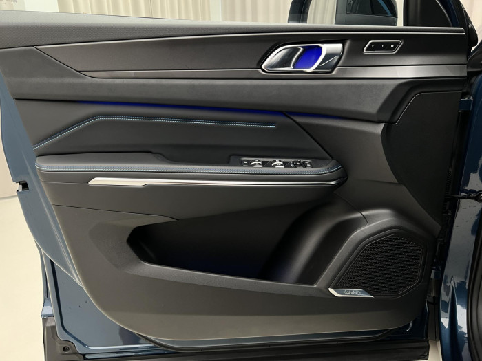 Lynk & Co 01 PHEV DCT AUT 1.maj.