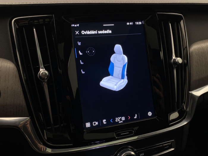 Volvo S90 B5 AWD BRIGHT REZERVACE