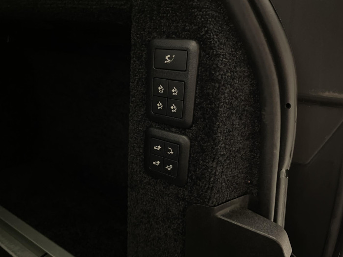 Land Rover Range Rover SDV8 AWD REZERVACE