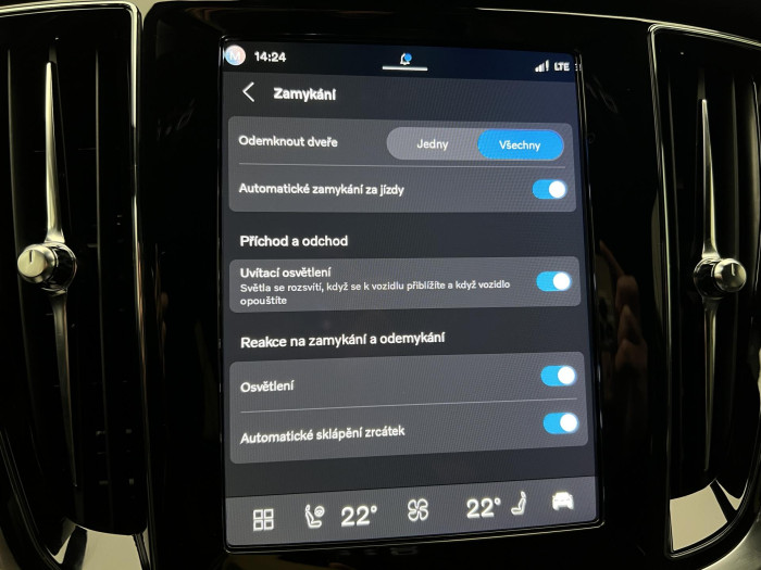 Volvo V60 B4 DARK PLUS