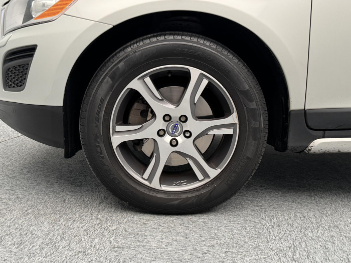 Volvo XC60 3.2 AWD MOMENTUM CZ 3.2 Momentum