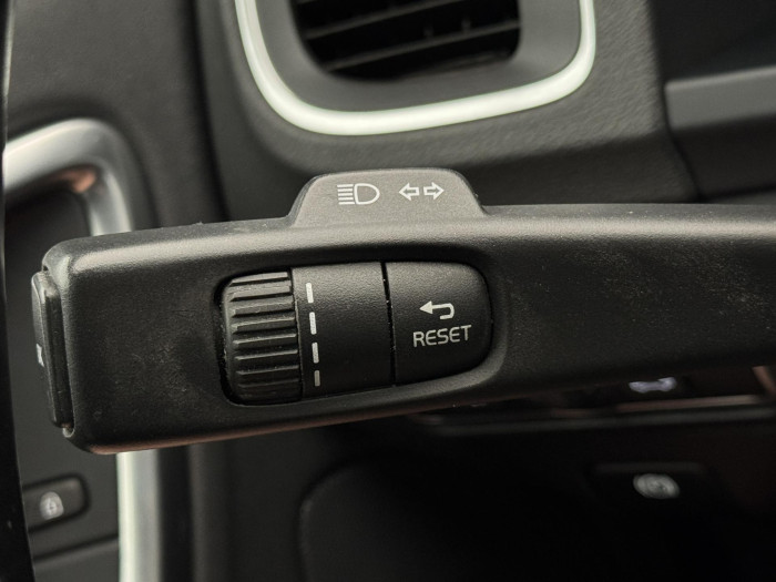 Volvo V60 D2 MOMENTUM NAV 1.6 d Momentum