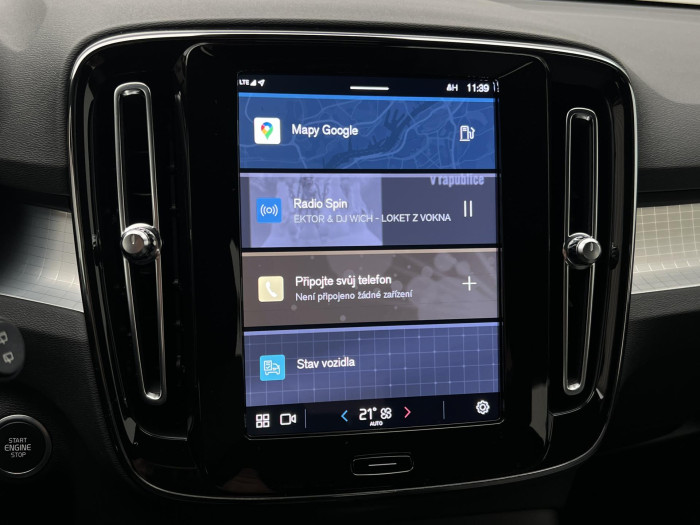 Volvo XC40 B4 AWD CORE AUT