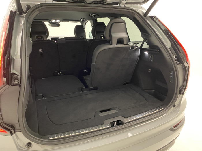 Volvo XC90 B5 AWD BLACK EDITION PLUS 7