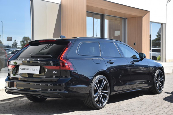 Volvo V90 B4 R-DESIGN AUT 1.maj.