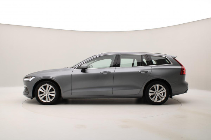 Volvo V60 B4 MOMENTUM AUT REZERVACE 2.0 Momentum