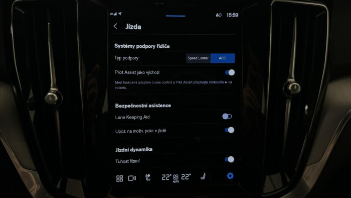 Volvo V60 B4 MOMENTUM AUT REZERVACE 2.0 Momentum