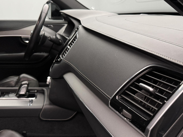 Volvo XC90 B5 AWD R-DESIGN AUT CZ