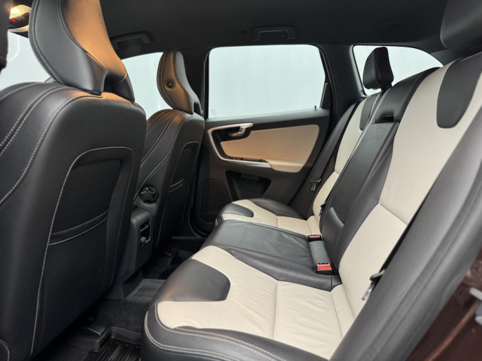 Volvo XC60 D5 AWD SUMMUM CZ 2.4 d Summum