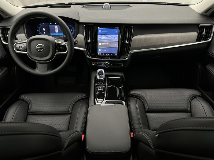 Volvo V90 T6 AWD RECHARGE PLUS DARK AUT