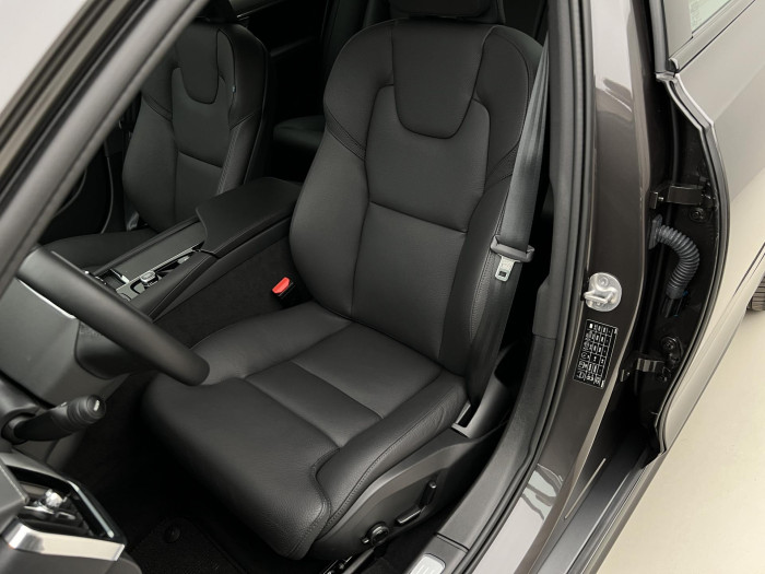 Volvo V90 CC B4 AWD PLUS AUT