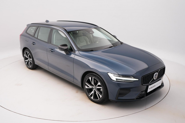 Volvo V60 B4 PLUS DARK AUT 1.maj