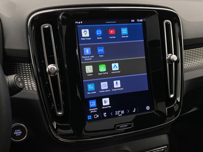 Volvo XC40 B4 ULTIMATE DARK AUT CZ