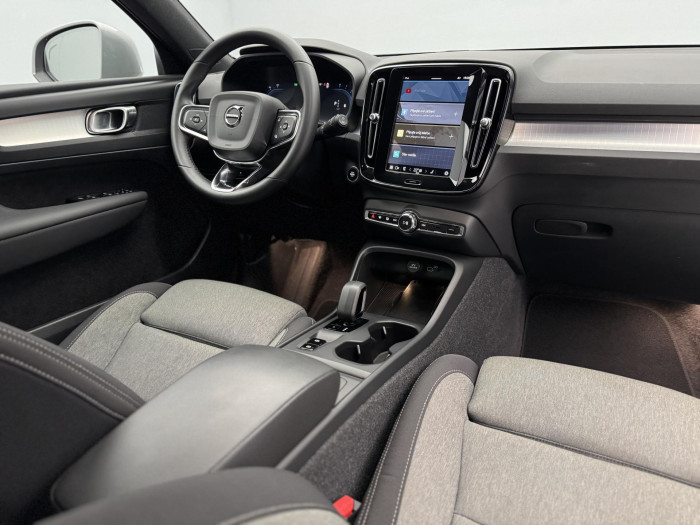 Volvo XC40 B4 CORE AUT 1. maj.