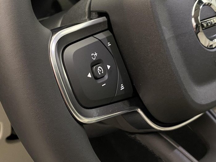 Volvo XC40 B4 AUT DARK ULTRA
