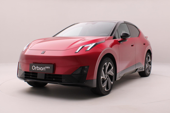 Lynk & Co 02 MORE PŘEDVÁDĚCÍ VŮZ