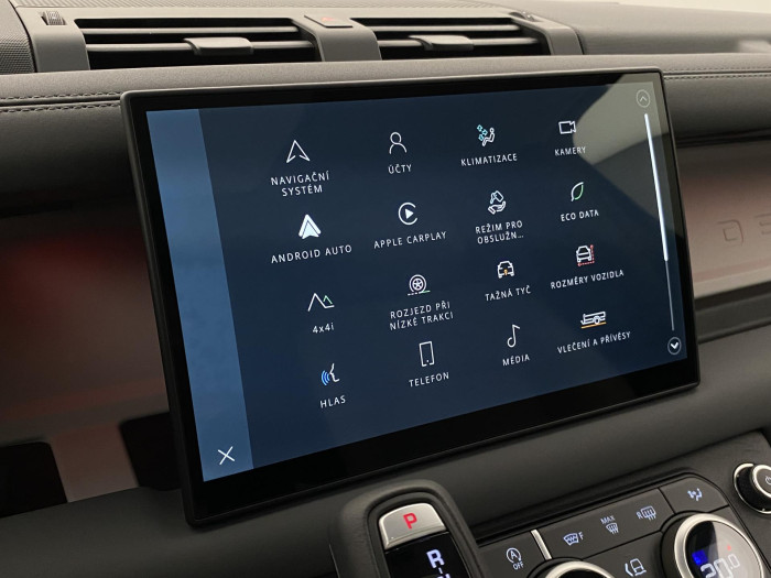 Land Rover Defender 110 D250X-DYNAMIC SE REZERVACE 3.0 d Dynamic SE