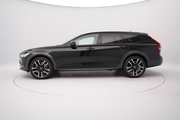 Volvo V90 CC B4 AWD PLUS AUT 1.maj.