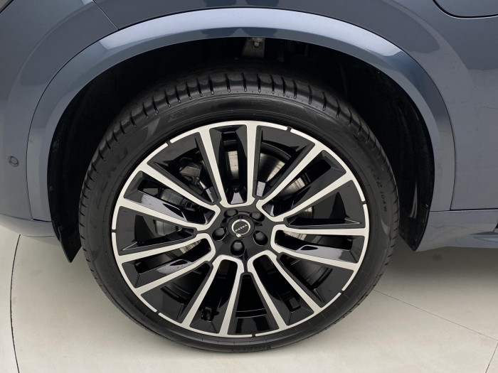 Volvo XC90 T8 AWD RECHARGE DARK ULTRA 7m