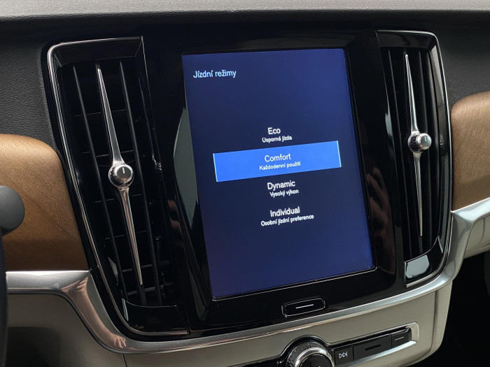 Volvo S90 T6 AWD INSCRIPTION AUT CZ