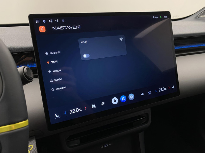 Lynk & Co 02 MORE PŘEDVÁDĚCÍ VŮZ