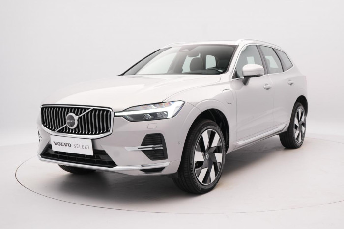 Volvo XC60 RECHARGE T8 AWD ULTIMATE 1.maj