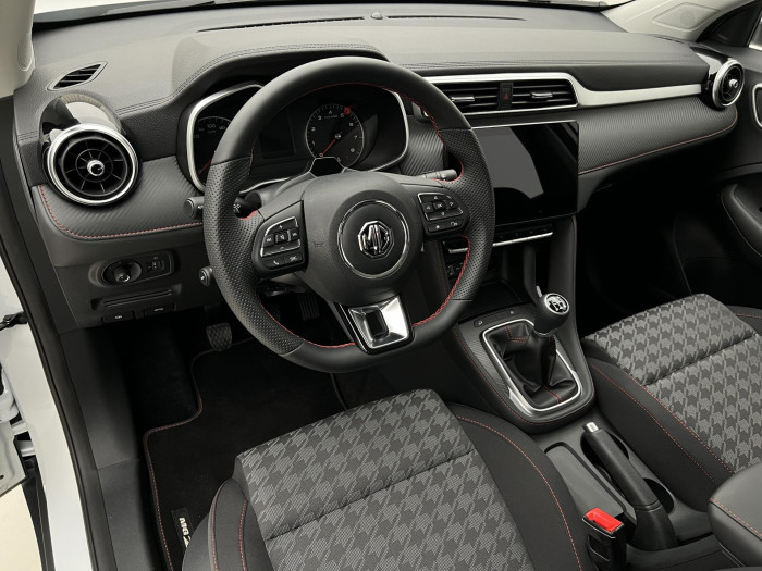 MG ZS 1.5 ESSENTIAL PLUS CZ 1.maj.