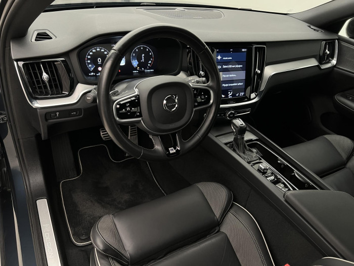 Volvo S60 T5 R-DESIGN AUT