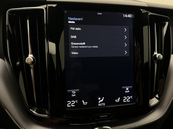 Volvo XC60 T6 AWD R-DESIGN AUT