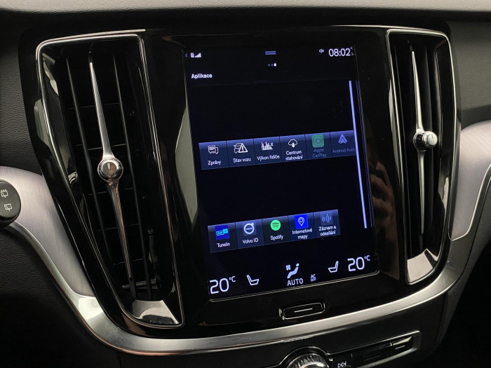 Volvo V60 CC B4 AWD MOMENTUM AUT 1.maj. 2.0 CC CC Momentum