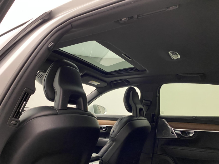 Volvo S90 T8 TWIN ENGINE INSCRIPTION