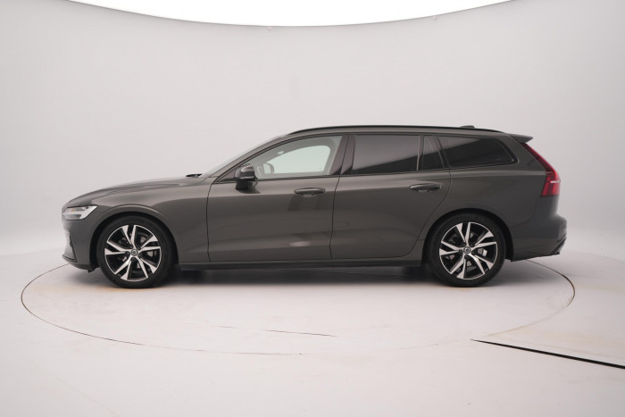 Volvo V60 B4 R-DESIGN AUT REZERVACE
