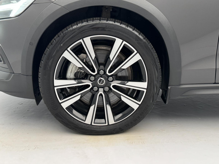Volvo V60 CC B5 AWD PLUS