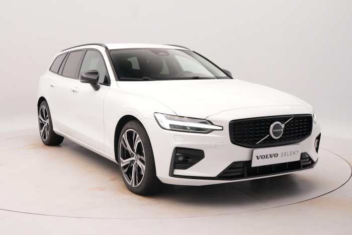 Volvo V60 B4 PLUS DARK AUT 1.maj.