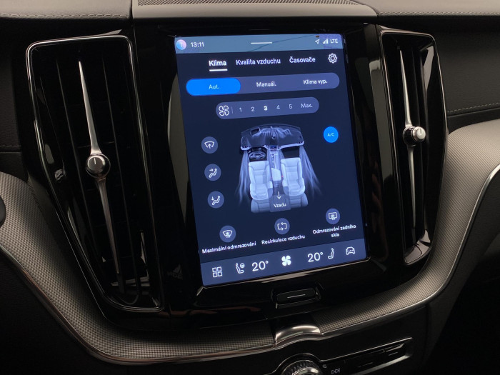 Volvo XC60 B5 AWD DARK ULTIMATE AUT CZ