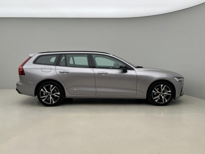 Volvo V60 B4 DARK PLUS AUT